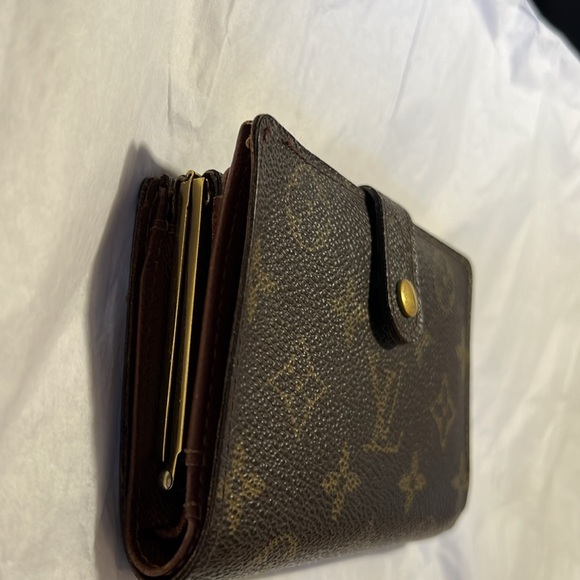 Louis Vuitton Monogram Wallet - Picture 11 of 13